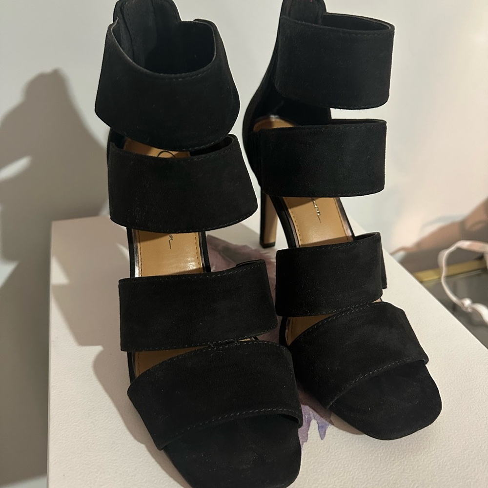Jessica Simpson Black Strappy Heels